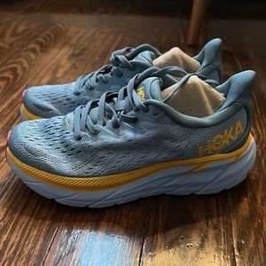 Brand new Hoka Clifton’s , never worn